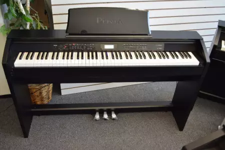 PX780ویژگی های پیانو کاسیو